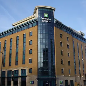 Express Stratford By Ihg מלון